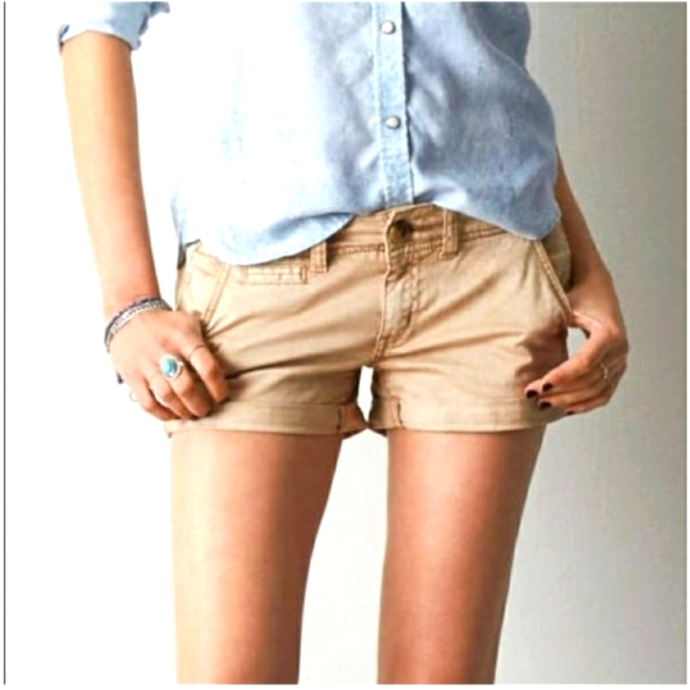 American Eagle short shorts Khaki size 8 super stretch